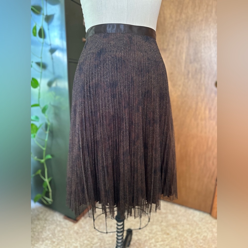 Vintage Express Brown & black print pleated midi skirt